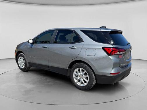 Sterling Gray Metallic 2023 Chevrolet Equinox LS