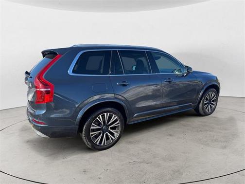 2020 Volvo XC90 T5 Momentum