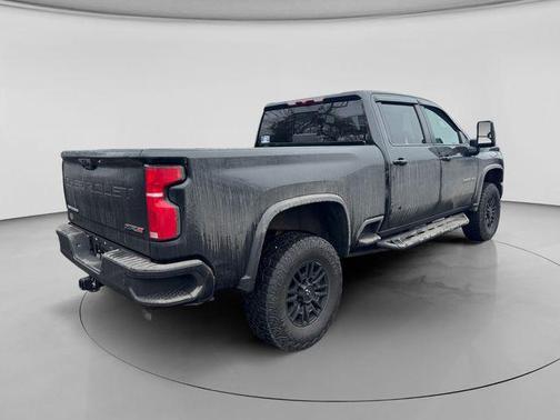 2024 Chevrolet Silverado 2500 4WD Crew Cab Standard Bed ZR2