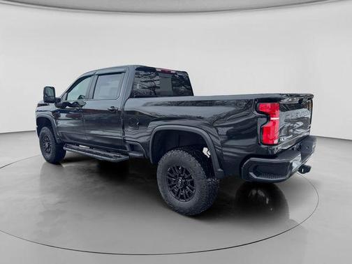 2024 Chevrolet Silverado 2500 4WD Crew Cab Standard Bed ZR2