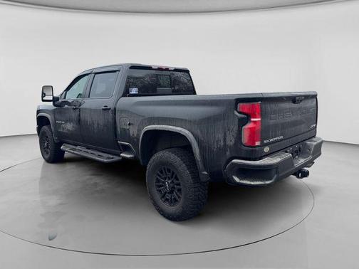 2024 Chevrolet Silverado 2500 4WD Crew Cab Standard Bed ZR2