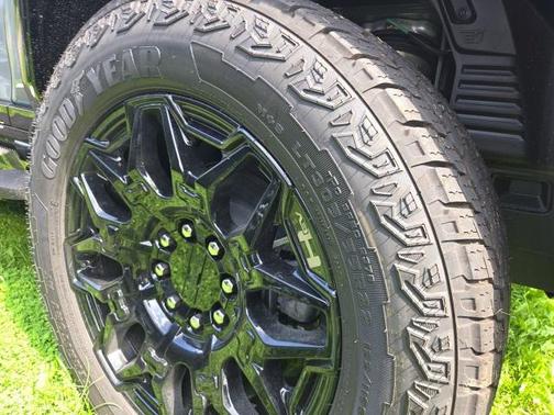 2025 GMC HUMMER EV SUV 2X