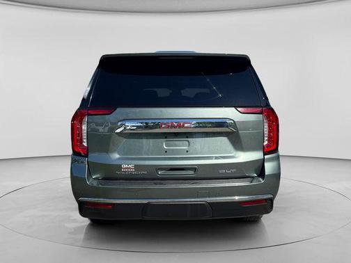 Frosted Pine Metallic 2023 GMC Yukon XL SLT