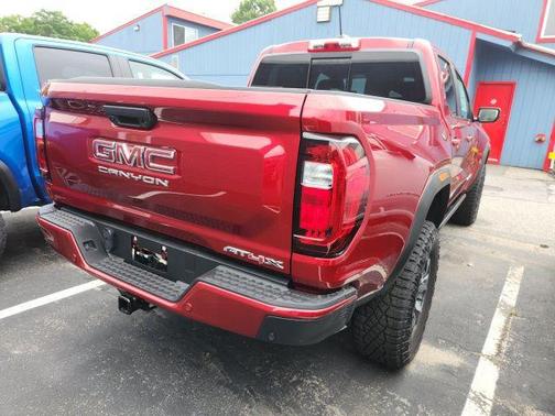 2024 GMC Canyon AT4X