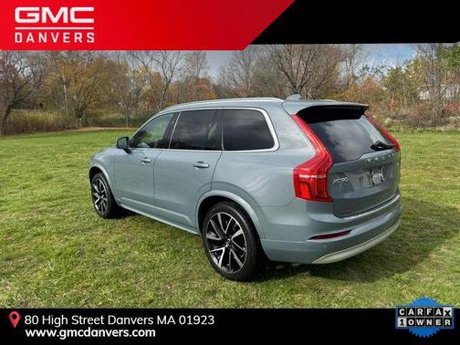 2022 Volvo XC90 T6 Momentum