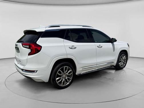 Summit White 2022 GMC Terrain Denali