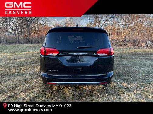 2018 Chrysler Pacifica Touring-L