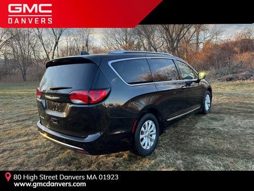 2018 Chrysler Pacifica Touring-L