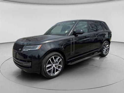 Santorini Black Metallic 2024 Land Rover Range Rover P530 SE