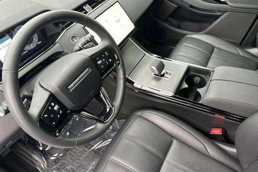 Fuji White 2025 Land Rover Range Rover Evoque Dynamic SE