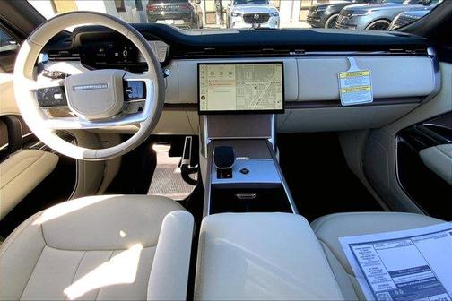 2025 Land Rover Range Rover P400 SE