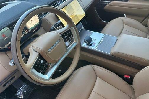 Santorini Black 2026 Land Rover Range Rover P530 SE 7 Seat