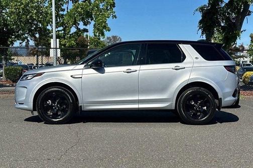 Hakuba Silver 2022 Land Rover Discovery Sport R-Dynamic S