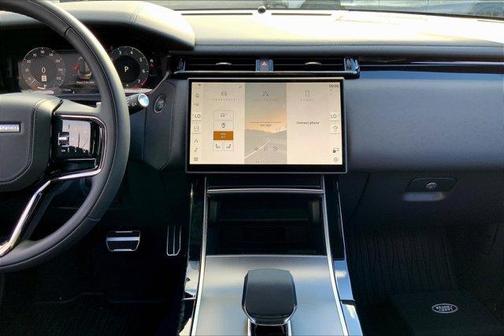 2026 Land Rover Range Rover Velar P250 Dynamic SE