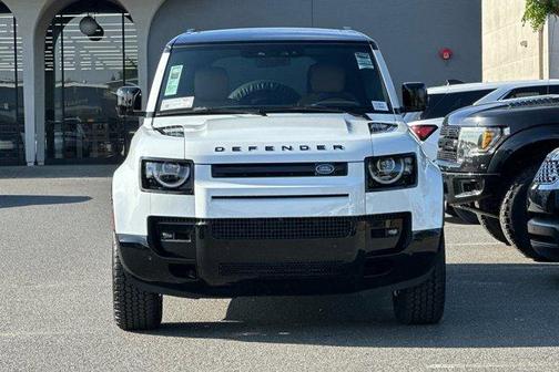 Fuji White 2026 Land Rover Defender P400 X-Dynamic SE
