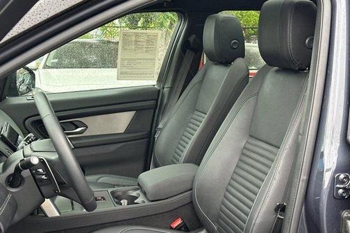 2025 Land Rover Discovery Sport Dynamic SE