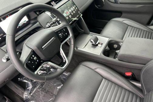 2025 Land Rover Discovery Sport Dynamic SE
