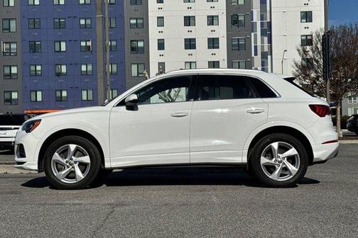 Ibis White 2019 Audi Q3 2.0T Premium