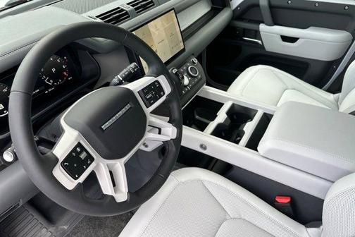 2025 Land Rover Defender P400 S