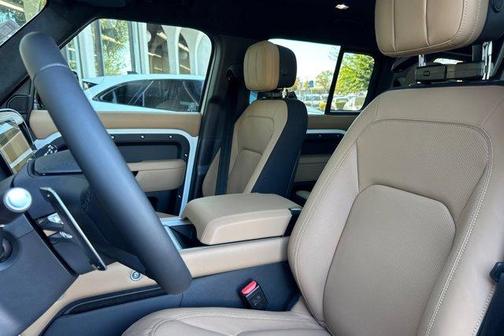 2026 Land Rover Defender 