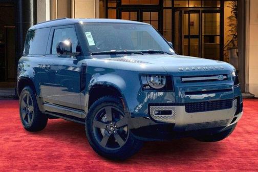 2025 Land Rover Defender P400 X-Dynamic SE