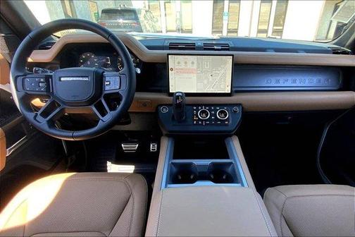 2025 Land Rover Defender P500 V8