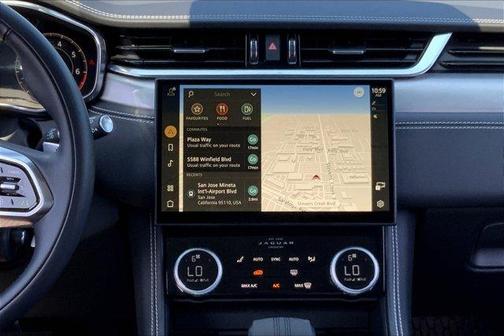 2024 Jaguar F-PACE P400 R-Dynamic S