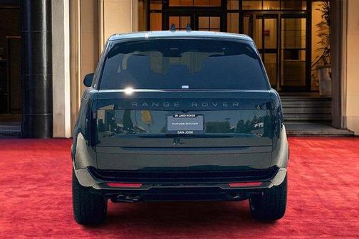 2025 Land Rover Range Rover P530 SE 7 Seat