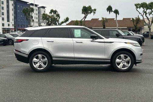 Hakuba Silver 2025 Land Rover Range Rover Velar P250 S