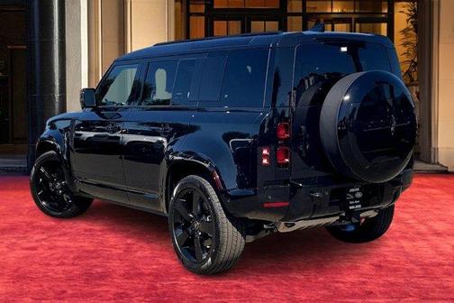 2025 Land Rover Defender P400 X-Dynamic SE