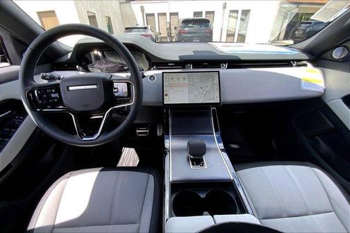 2026 Land Rover Range Rover Evoque Dynamic SE