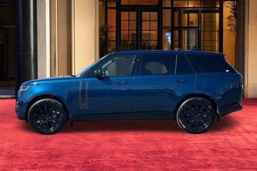 Petrolix Blue Gloss 2026 Land Rover Range Rover P400 SE 7 Seat