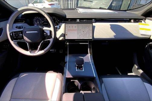 2026 Land Rover Range Rover Velar P400 Dynamic SE