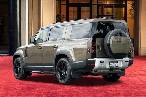 Gondwana Stone 2025 Land Rover Defender P400 S