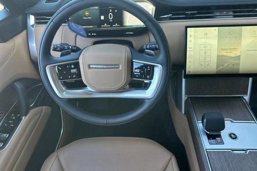 Charente Grey 2026 Land Rover Range Rover P400 SE 7 Seat