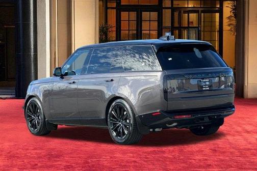 2026 Land Rover Range Rover P400 SE 7 Seat