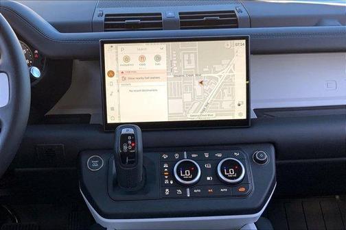 2025 Land Rover Defender P400 X-Dynamic SE
