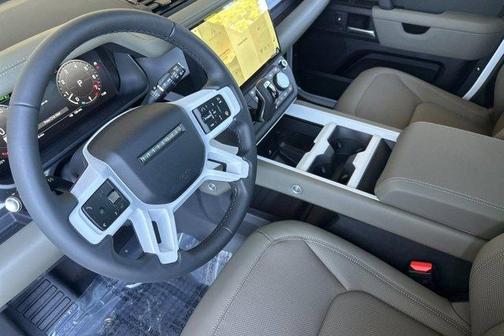 Fuji White 2026 Land Rover Defender P400 X-Dynamic SE