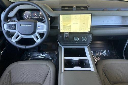 Fuji White 2026 Land Rover Defender P400 X-Dynamic SE