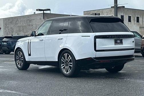 2023 Land Rover Range Rover P530 SE