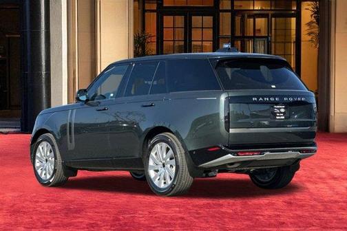 2026 Land Rover Range Rover P400 SE