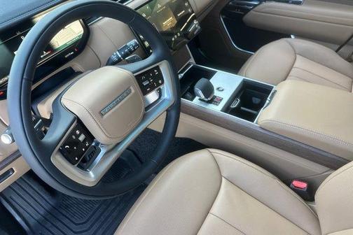 2026 Land Rover Range Rover P400 SE