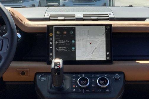 2025 Land Rover Defender P400 X-Dynamic SE