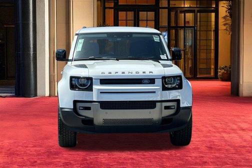 Fuji White 2026 Land Rover Defender P300 S