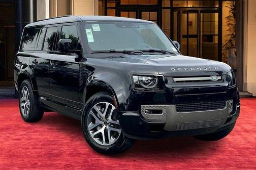 2025 Land Rover Defender P400 X-Dynamic SE