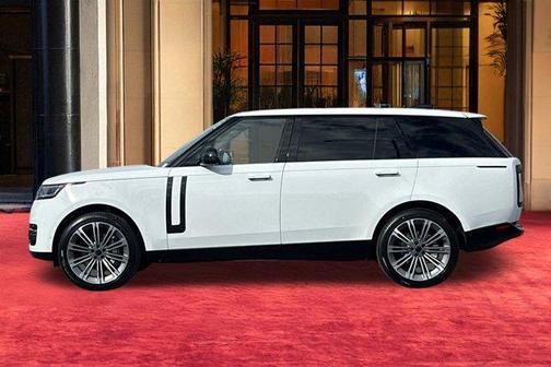 2026 Land Rover Range Rover P400 SE 7 Seat