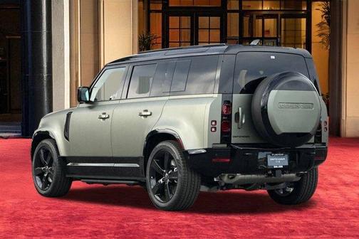 2025 Land Rover Defender P400 X-Dynamic SE