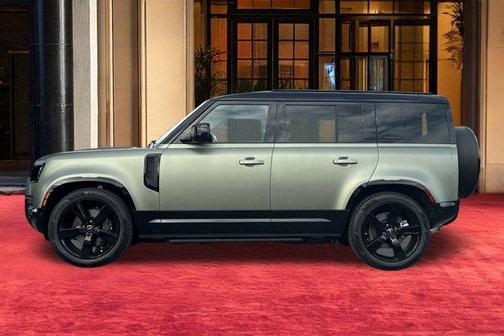 2025 Land Rover Defender P400 X-Dynamic SE