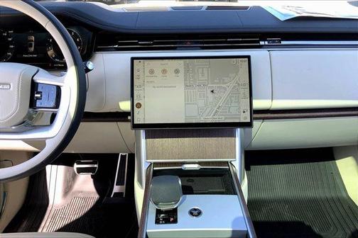 2025 Land Rover Range Rover P530 SE