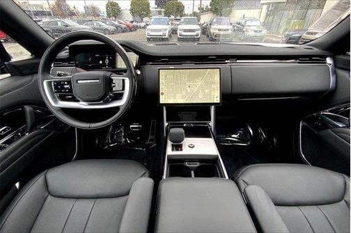 2025 Land Rover Range Rover P530 SE